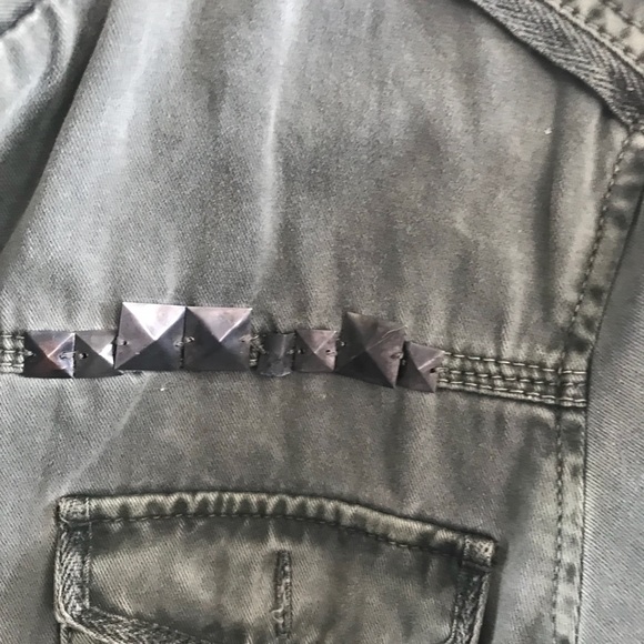 Jacket - Picture 4 of 7